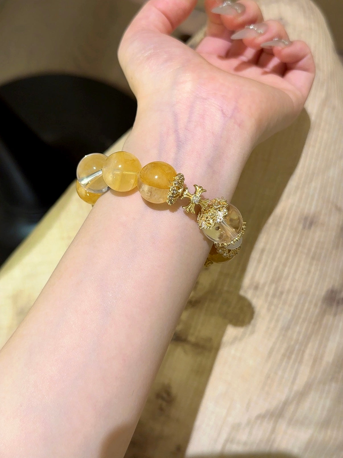 ▫️▪️ Yellow gum flower white crystal bracelet